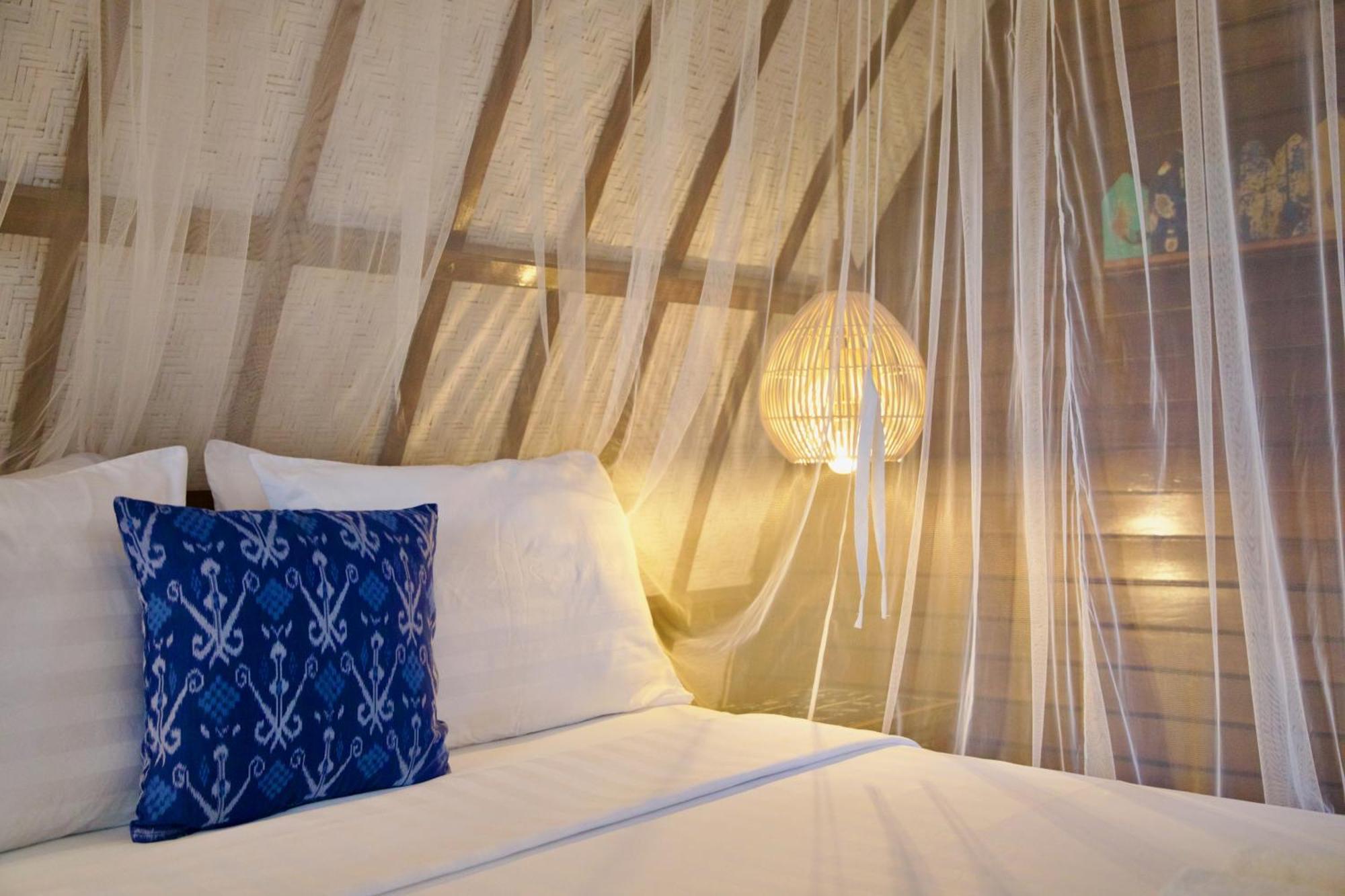 Villa Sunset Beach Gili Trawangan Extérieur photo