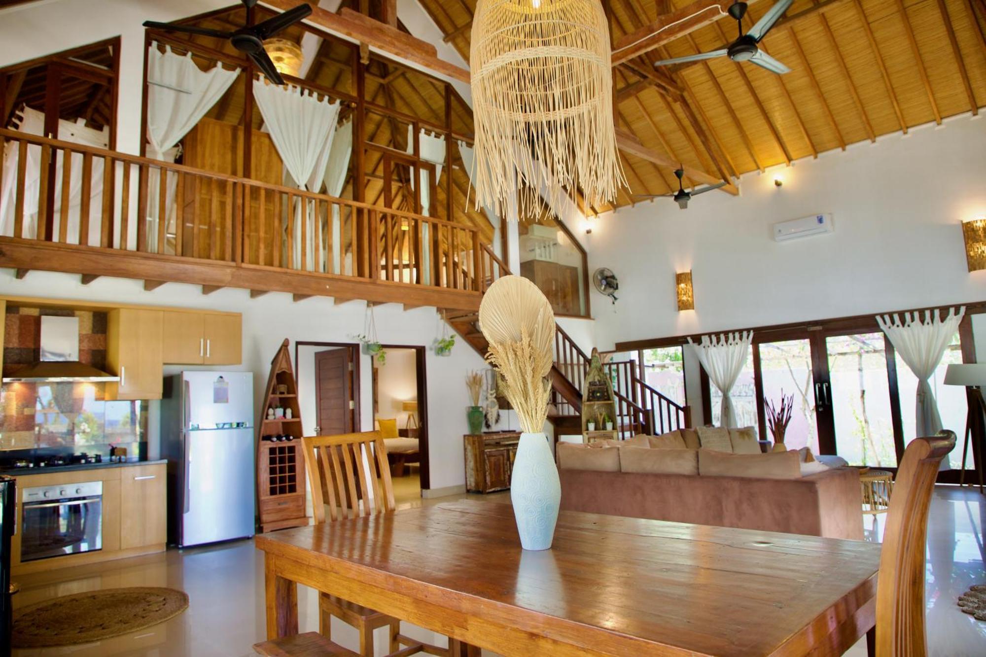 Villa Sunset Beach Gili Trawangan Extérieur photo