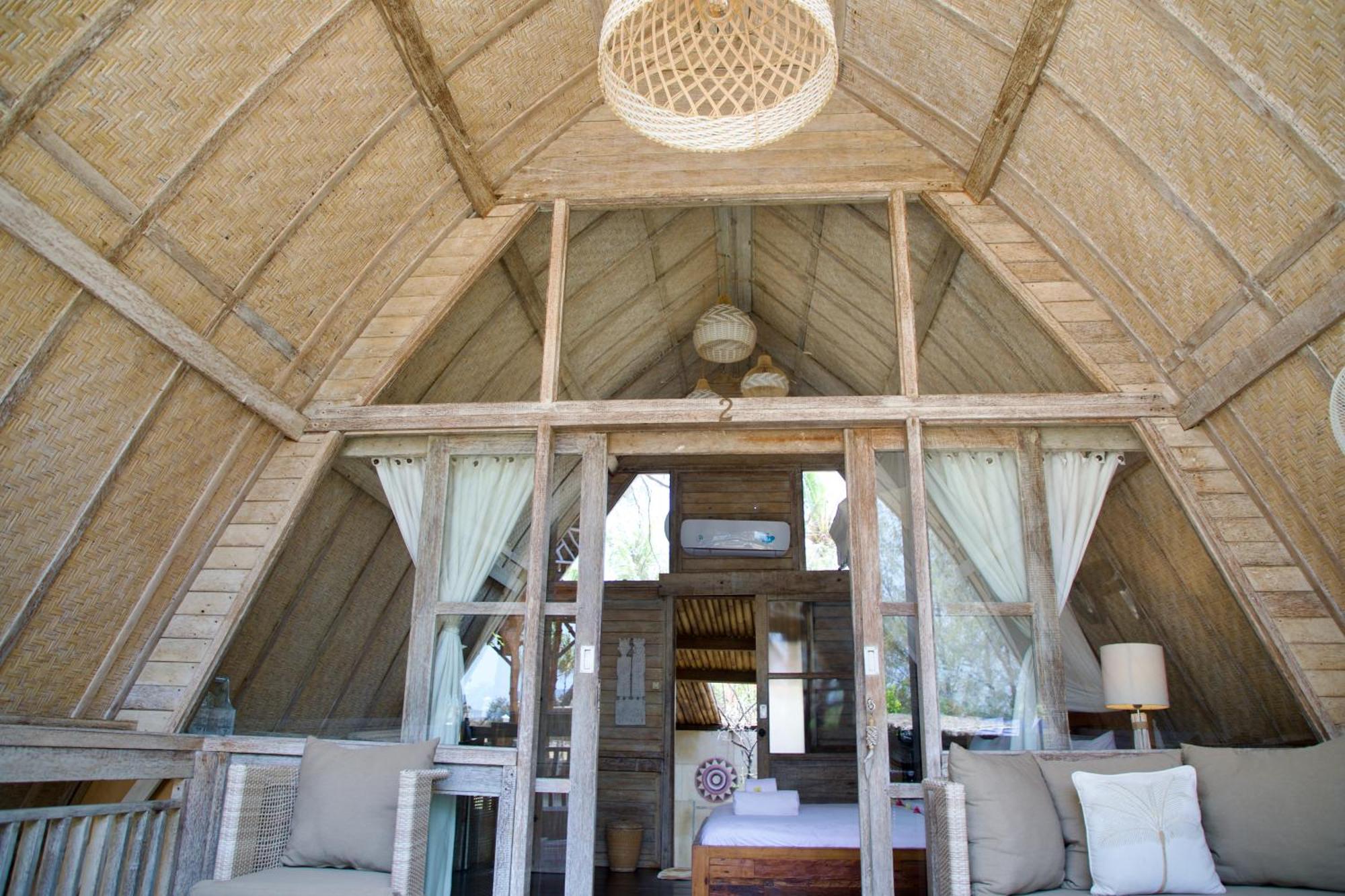 Villa Sunset Beach Gili Trawangan Extérieur photo