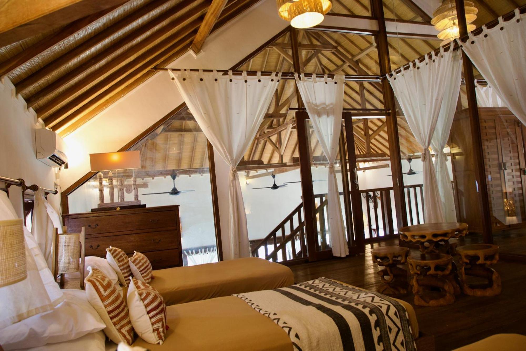 Villa Sunset Beach Gili Trawangan Extérieur photo